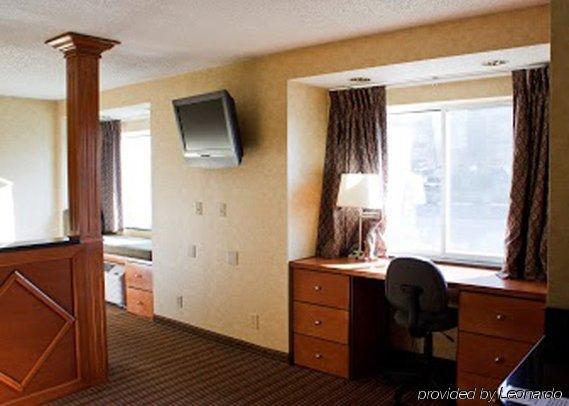 Quality & North-polaris Hotel 2*
